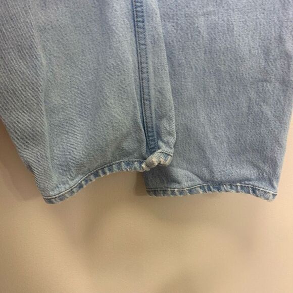 Reformation Jeans Size 24 High Rise Light Wash Mom Jeans Distressed Below Knee B - Picture 6 of 9